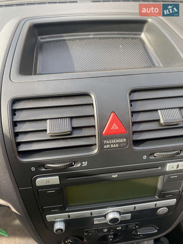 Хетчбек Volkswagen Golf 2008 в Хмельницькому