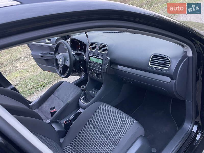 Универсал Volkswagen Golf 2011 в Ивано-Франковске