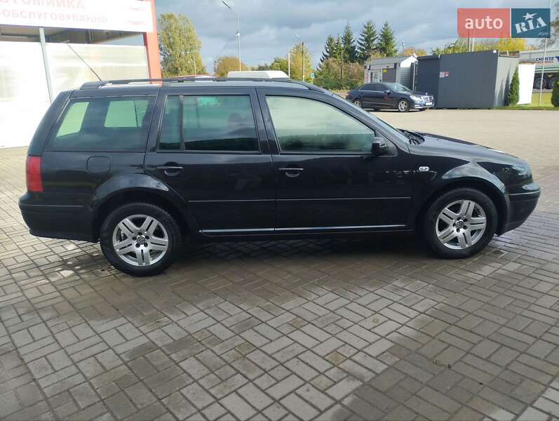 Універсал Volkswagen Golf 2006 в Нововолинську