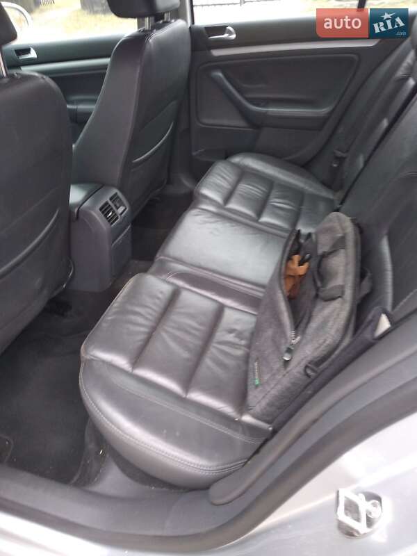 Универсал Volkswagen Golf 2008 в Красилове