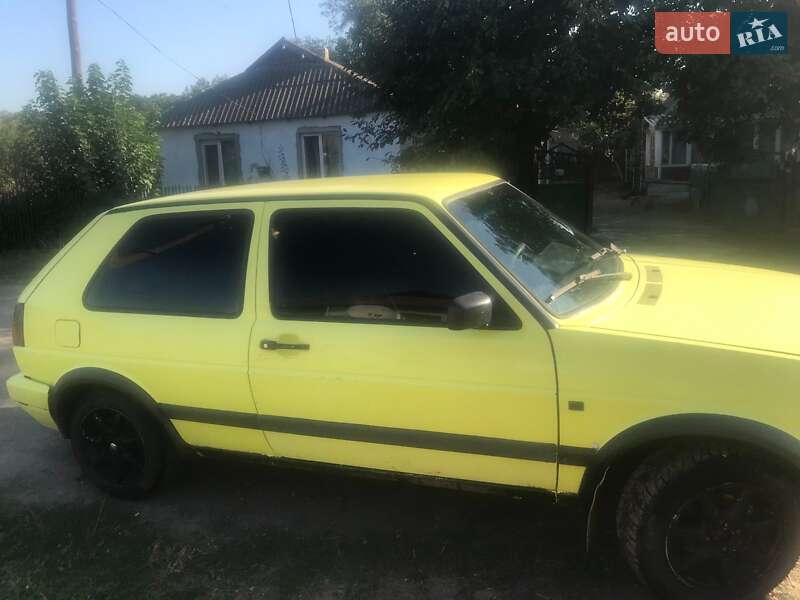 Хэтчбек Volkswagen Golf 1987 в Херсоне