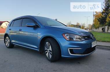 Хетчбек Volkswagen Golf 2016 в Вінниці