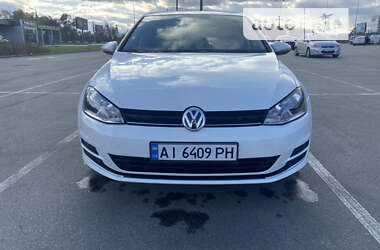 Хетчбек Volkswagen Golf 2016 в Ірпені