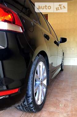 Хэтчбек Volkswagen Golf 2010 в Одессе