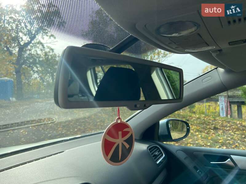 Хетчбек Volkswagen Golf 2012 в Черкасах