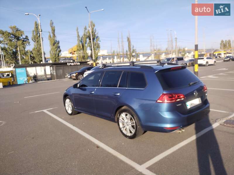 Універсал Volkswagen Golf 2015 в Києві
