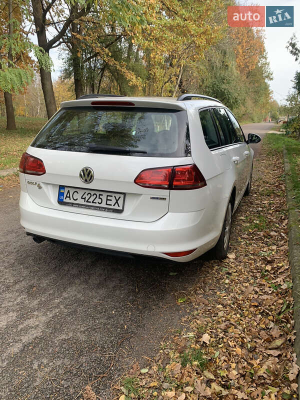 Универсал Volkswagen Golf 2015 в Луцке