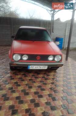 Хэтчбек Volkswagen Golf 1987 в Синельниково