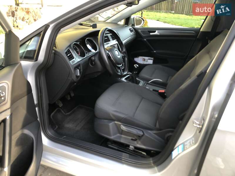 Універсал Volkswagen Golf 2013 в Трускавці