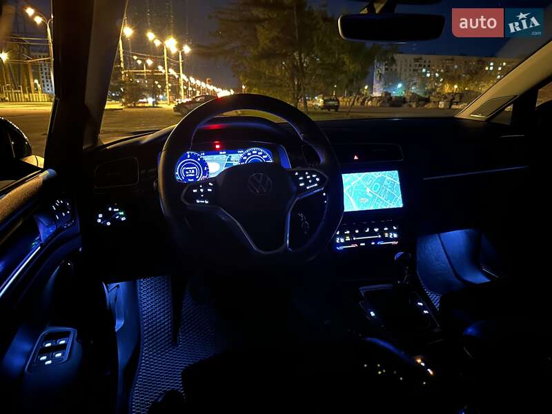 Універсал Volkswagen Golf 2015 в Харкові