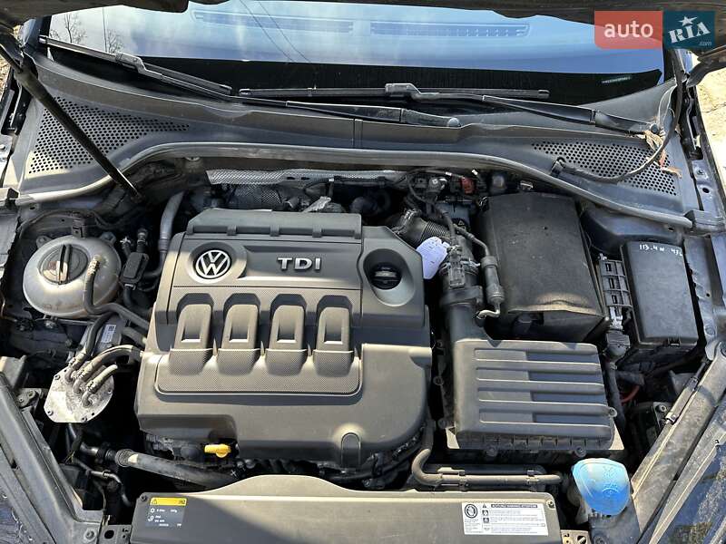 Універсал Volkswagen Golf 2015 в Харкові