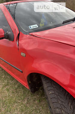 Хэтчбек Volkswagen Golf 1998 в 