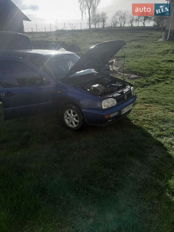 Хэтчбек Volkswagen Golf 1997 в Тернополе