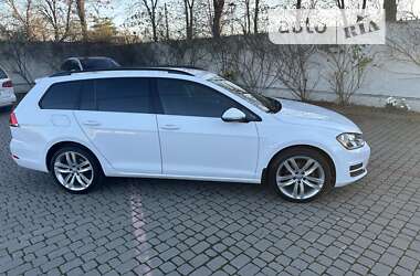 Универсал Volkswagen Golf 2015 в Львове