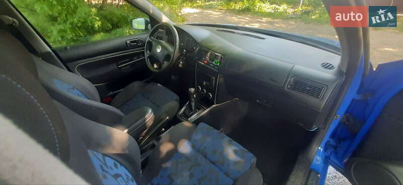 Хетчбек Volkswagen Golf 1998 в Харкові