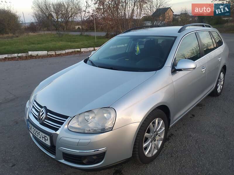 Универсал Volkswagen Golf 2008 в Здолбунове