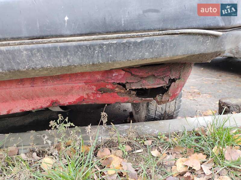 Хетчбек Volkswagen Golf 1988 в Чернігові