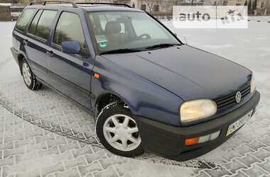 Универсал Volkswagen Golf 1995 в Зборове