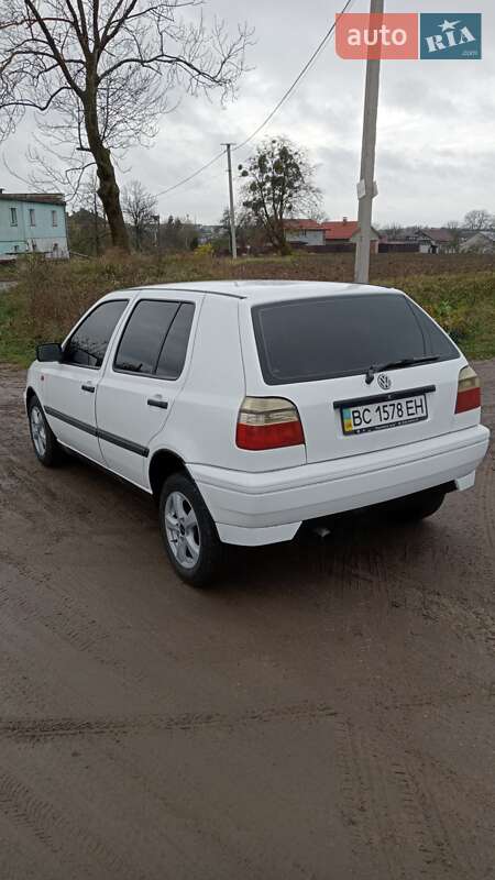 Хетчбек Volkswagen Golf 1997 в Львові
