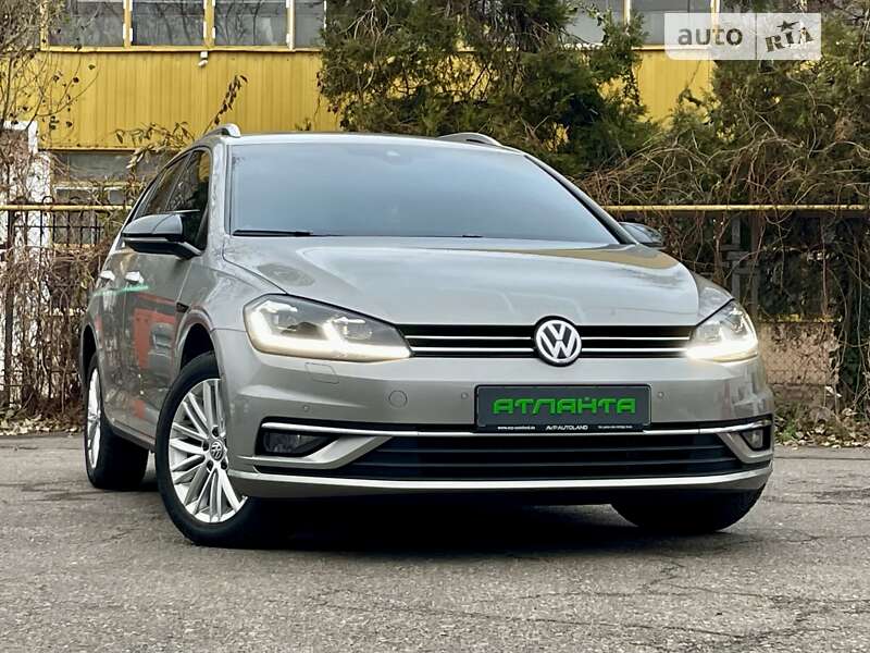 Универсал Volkswagen Golf 2018 в Одессе