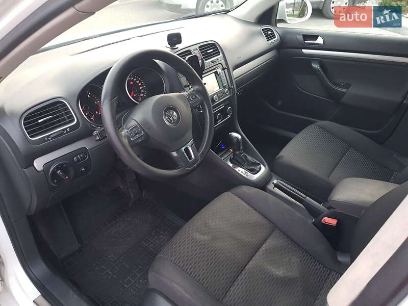 Універсал Volkswagen Golf 2011 в Кропивницькому