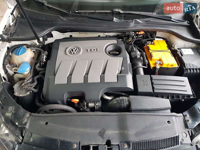 Універсал Volkswagen Golf 2011 в Кропивницькому