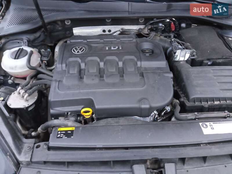 Універсал Volkswagen Golf 2016 в Сарнах