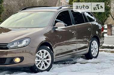 Универсал Volkswagen Golf 2011 в 