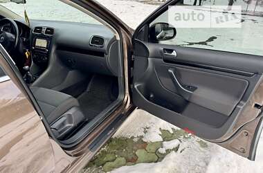 Универсал Volkswagen Golf 2011 в 
