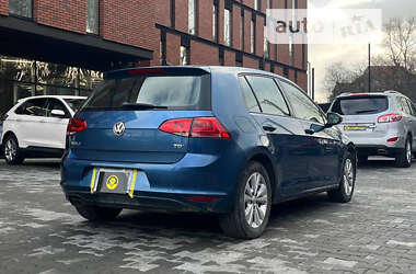 Хетчбек Volkswagen Golf 2015 в Чернівцях