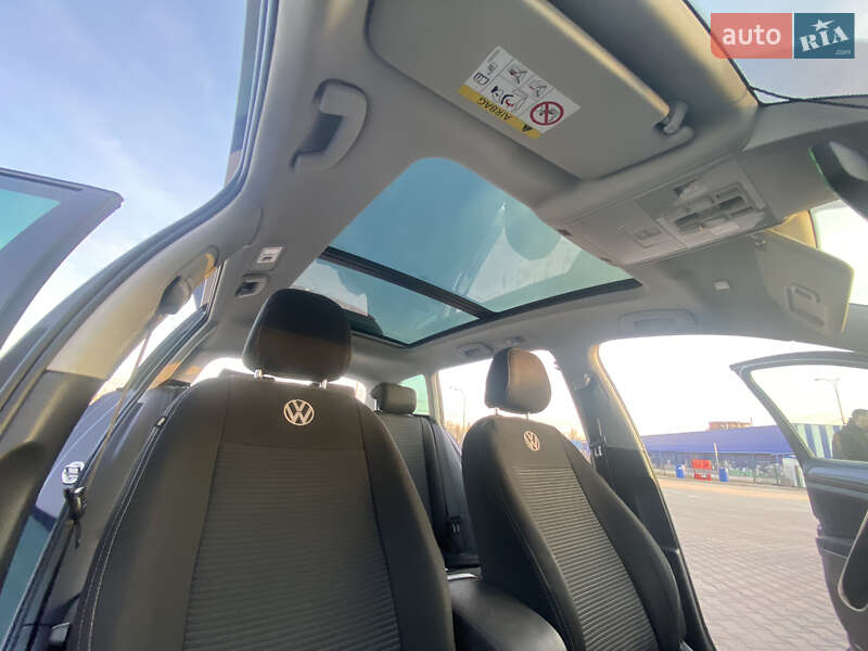 Універсал Volkswagen Golf 2016 в Кам'янець-Подільському