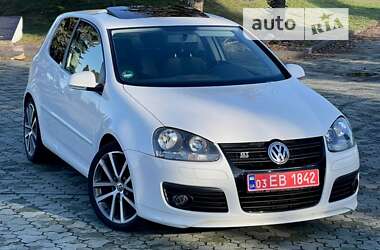 Хетчбек Volkswagen Golf 2008 в Дубні