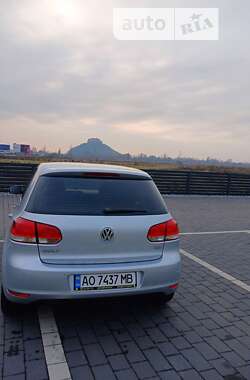 Хетчбек Volkswagen Golf 2011 в Мукачевому