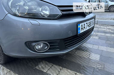 Хэтчбек Volkswagen Golf 2010 в Ужгороде