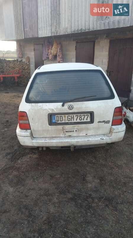Універсал Volkswagen Golf 1994 в Рівному