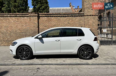 Хэтчбек Volkswagen Golf 2020 в Черновцах