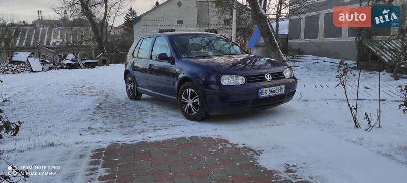 Хэтчбек Volkswagen Golf 1999 в Бродах