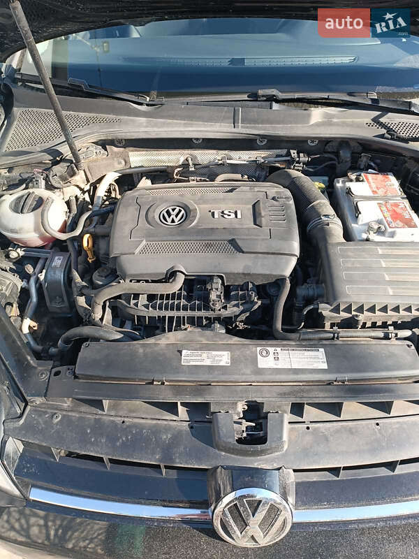 Универсал Volkswagen Golf 2016 в Одессе