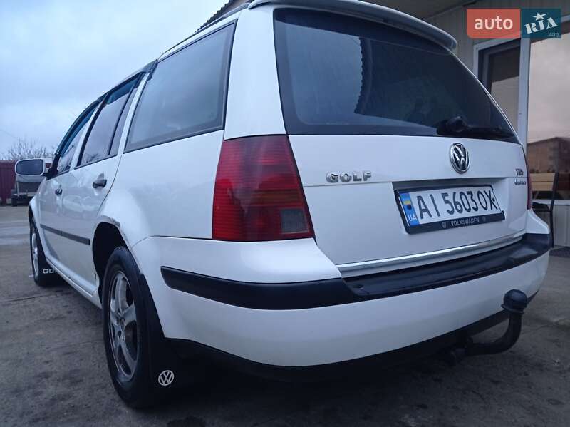 Универсал Volkswagen Golf 2001 в Березанке