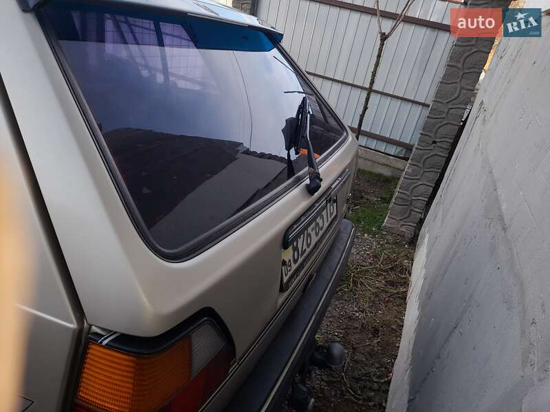 Хетчбек Volkswagen Golf 1989 в Калуші