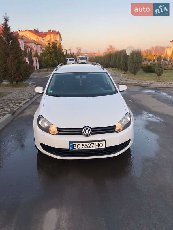 Універсал Volkswagen Golf 2011 в Шептицькому