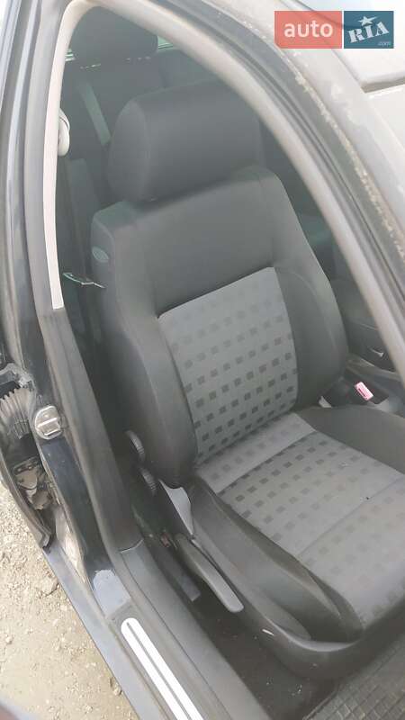 Универсал Volkswagen Golf 2006 в Запорожье
