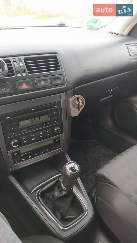 Универсал Volkswagen Golf 2006 в Запорожье