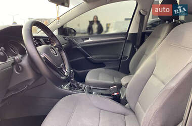 Универсал Volkswagen Golf 2013 в 