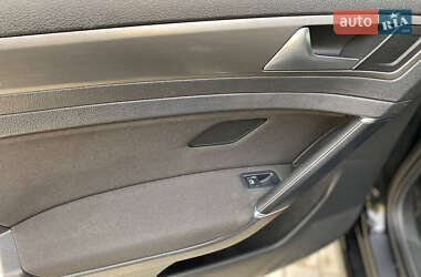Универсал Volkswagen Golf 2013 в 