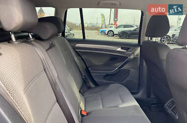 Универсал Volkswagen Golf 2013 в 