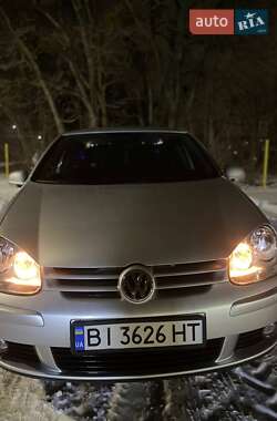 Хетчбек Volkswagen Golf 2006 в 