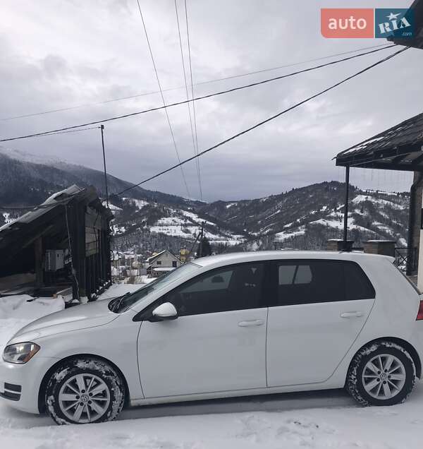Хетчбек Volkswagen Golf 2017 в Міжгір'ї