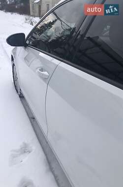 Хетчбек Volkswagen Golf 2017 в 
