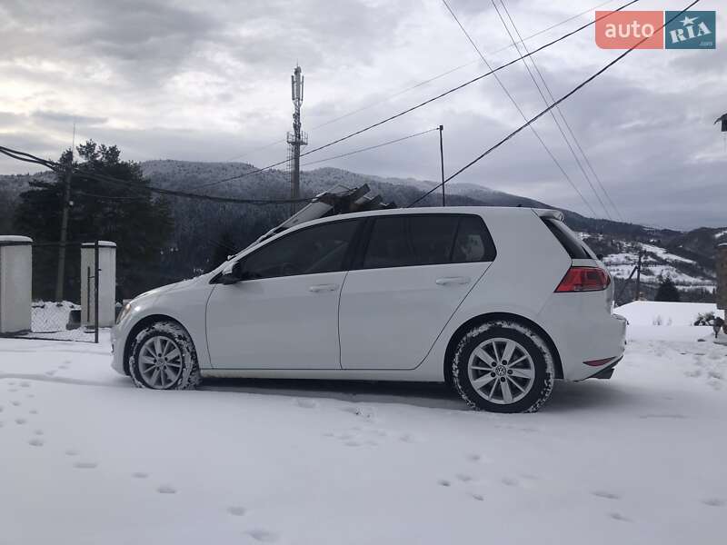 Хетчбек Volkswagen Golf 2017 в Міжгір'ї
